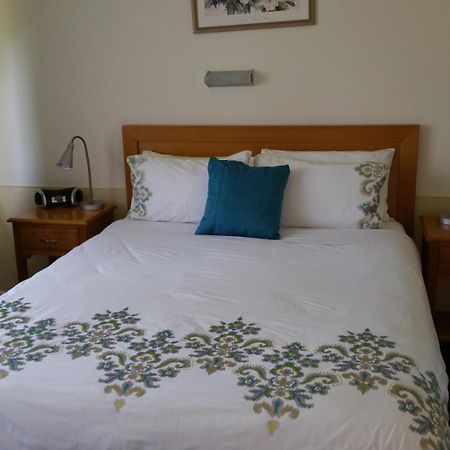 Kaniva Midway Motel Phòng bức ảnh
