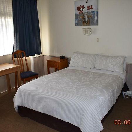 Kaniva Midway Motel Ngoại thất bức ảnh