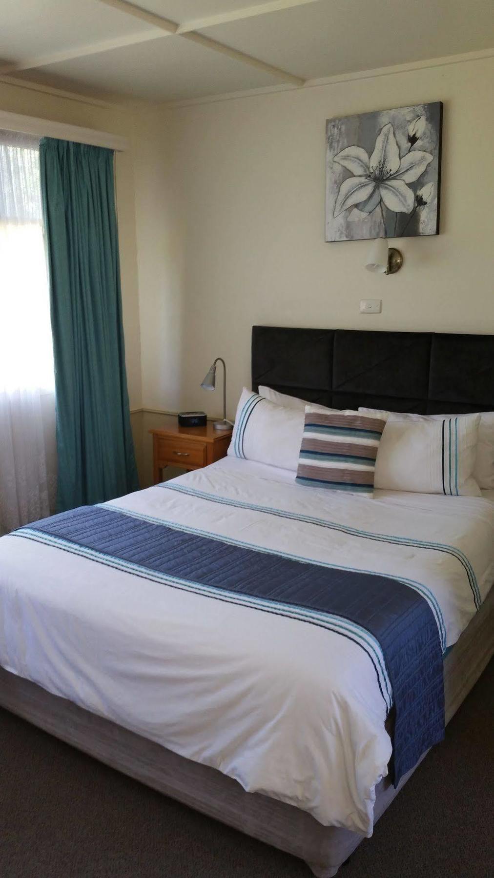Kaniva Midway Motel Ngoại thất bức ảnh