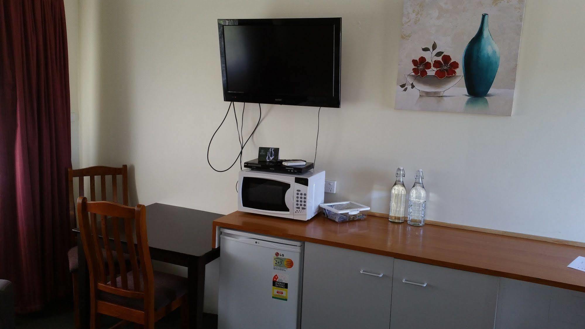 Kaniva Midway Motel Ngoại thất bức ảnh