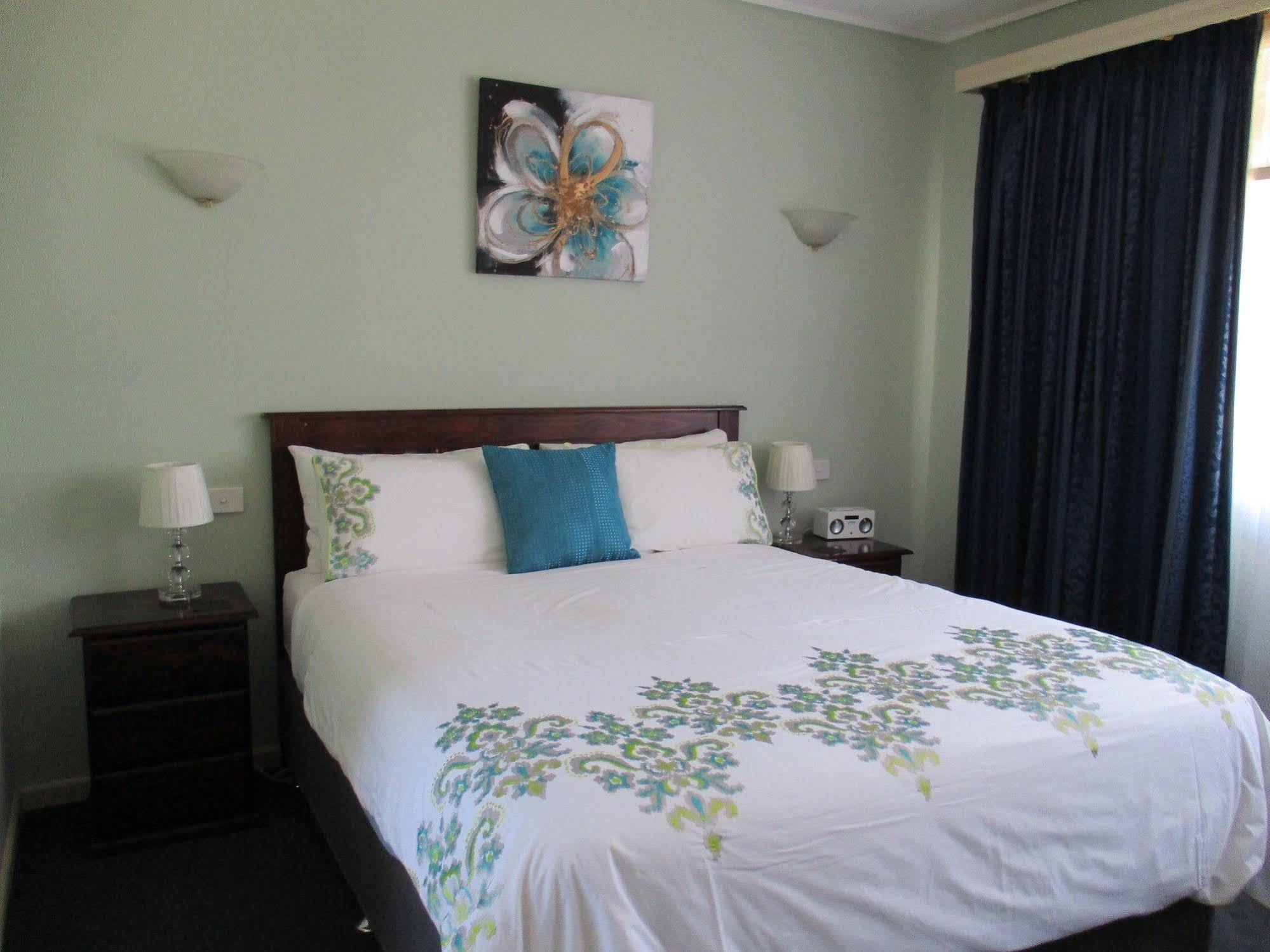 Kaniva Midway Motel Ngoại thất bức ảnh